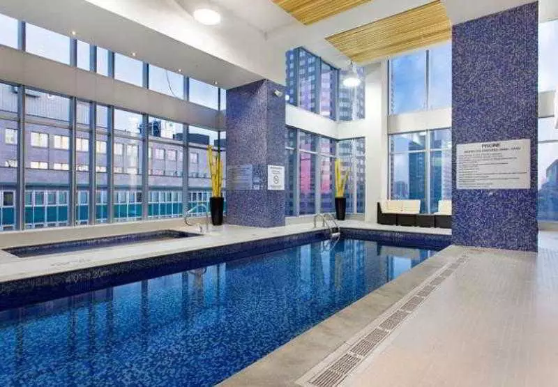 هتل Courtyard By Marriott Montreal Downtown