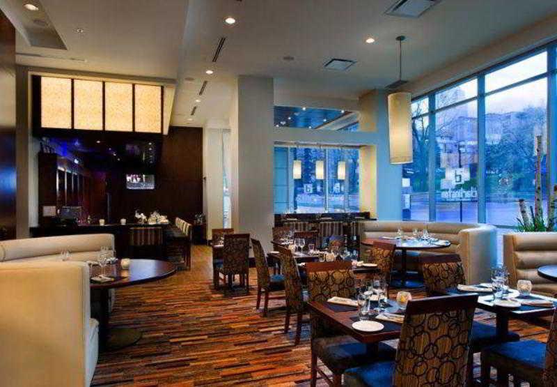 فندق Courtyard By Marriott Montreal Downtown