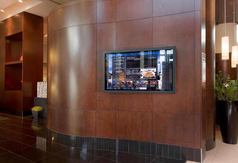 فندق Courtyard By Marriott Montreal Downtown
