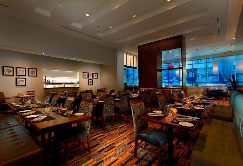 فندق Courtyard By Marriott Montreal Downtown