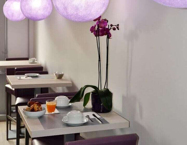 ホテル De La Croix Rousse