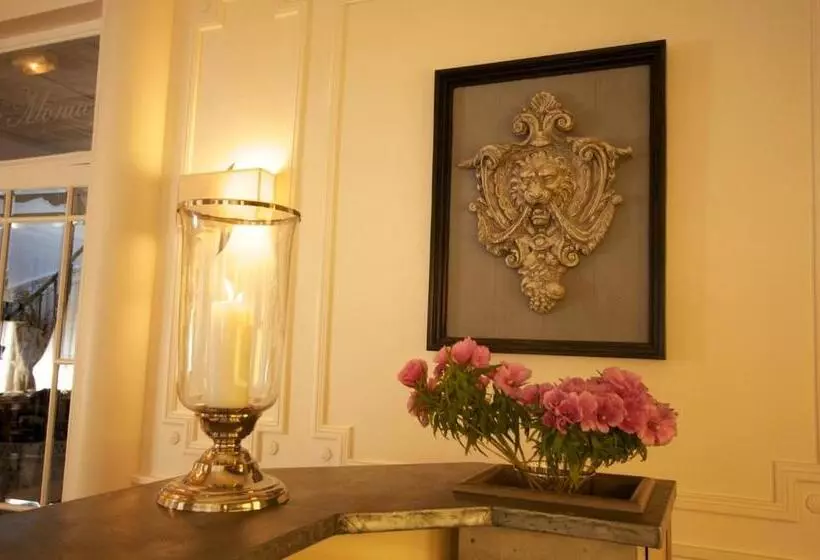 בית מלון כפרי De Monaco