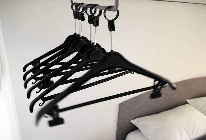 هتل Egg Hôtel Sarcelles