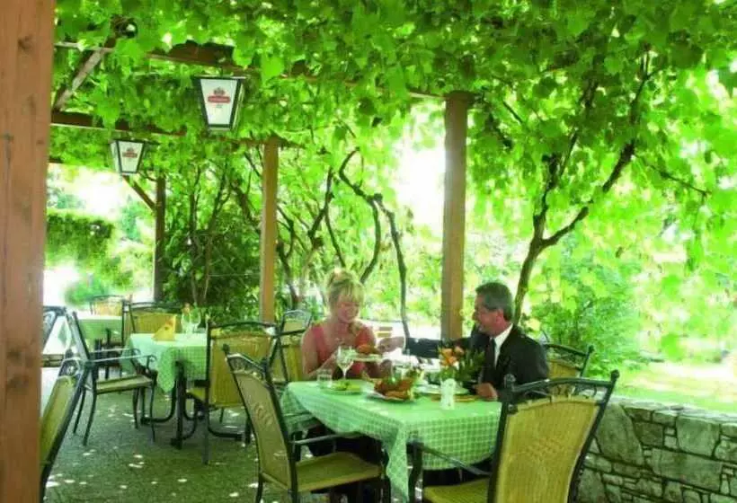 Hotelli Gasthof Scheer Feriendomizil