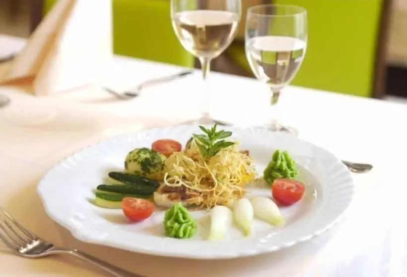 Hotelli Gasthof Scheer Feriendomizil