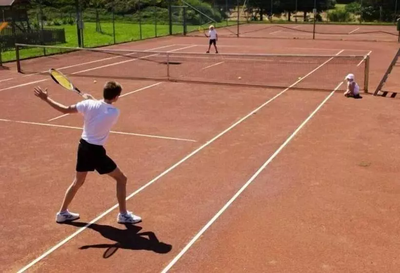 Hotelli Gasthof Scheer Feriendomizil