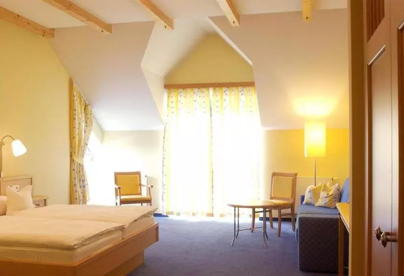 Hotelli Gasthof Scheer Feriendomizil