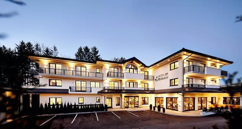 فندق Garni Melanie