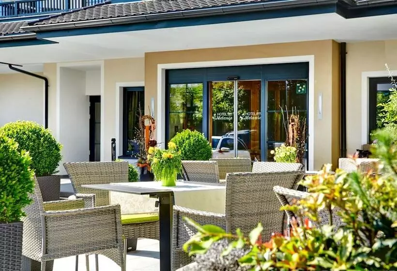 فندق Garni Melanie