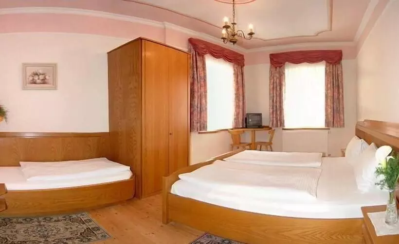 ホテル Gasthof Post