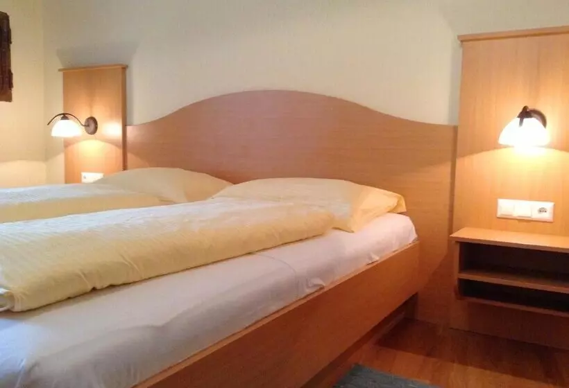 ホテル Gasthof Post