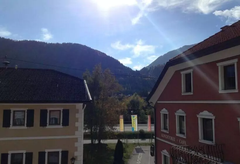 ホテル Gasthof Post