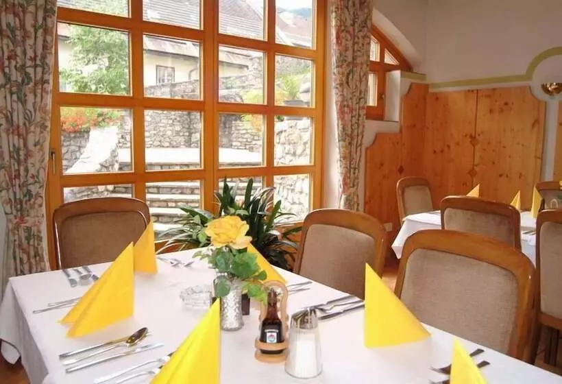 ホテル Gasthof Post