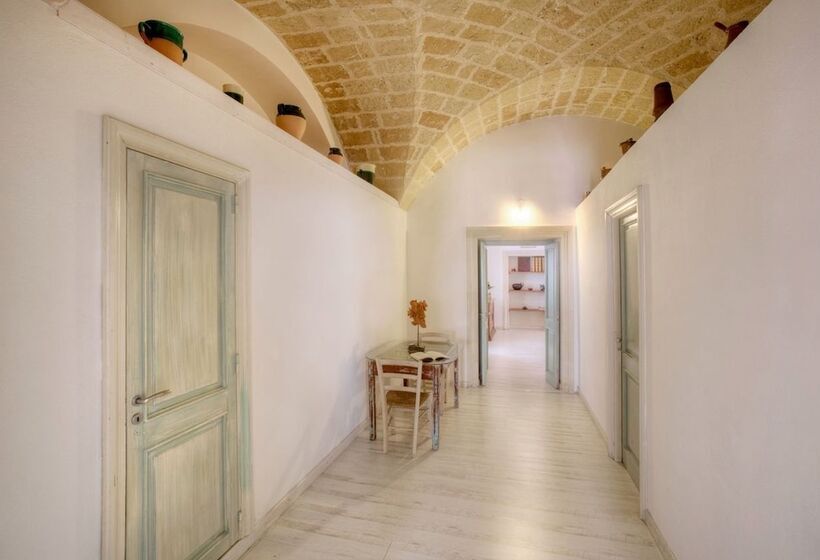 Отель La Dimora Dei Celestini