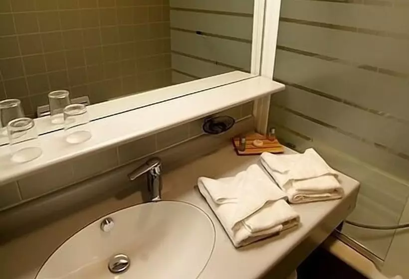 בית מלון כפרי Le Moulin De Mombreux