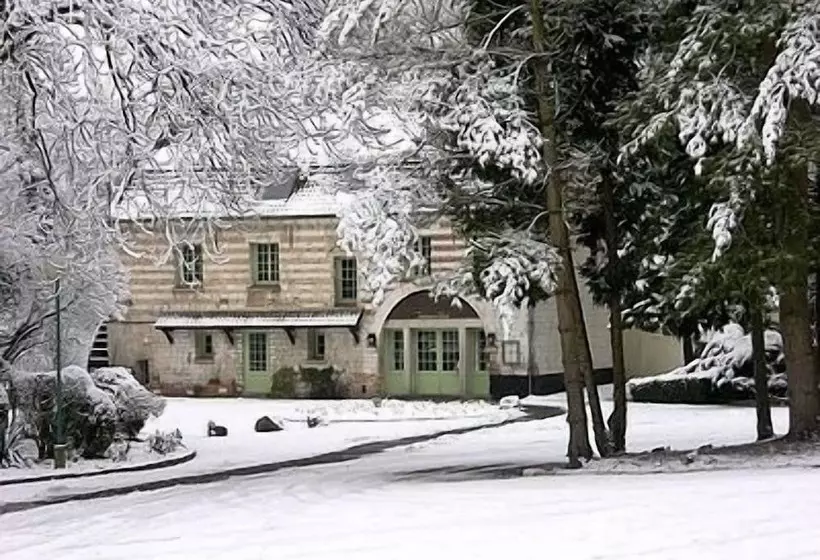 בית מלון כפרי Le Moulin De Mombreux