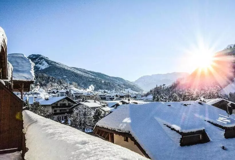 هتل Luna Mondschein