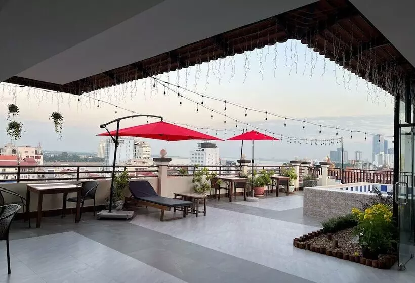 בית מלון כפרי Queen Wood