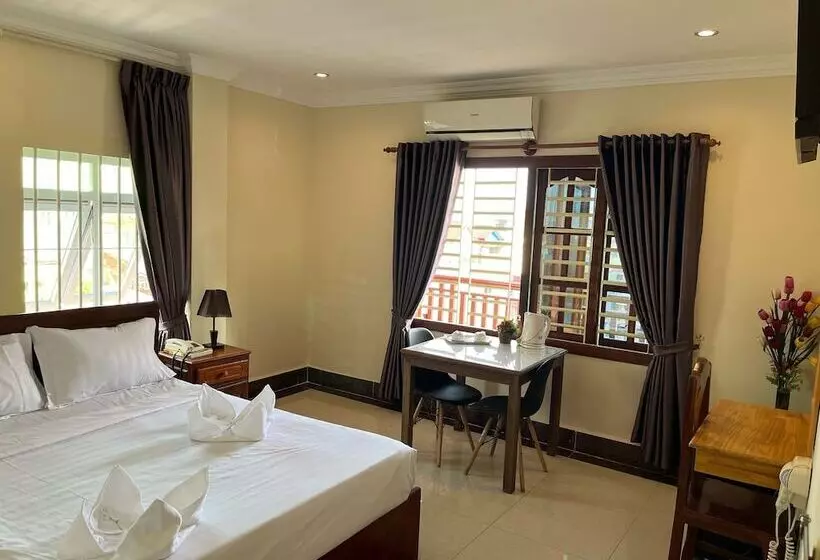 בית מלון כפרי Queen Wood