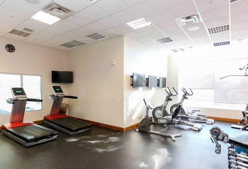 Radisson Hotel & Conference Centre Calgary Airport