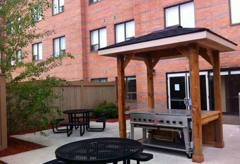 ホテル Residence & Conference Centre  Kitchenerwaterloo