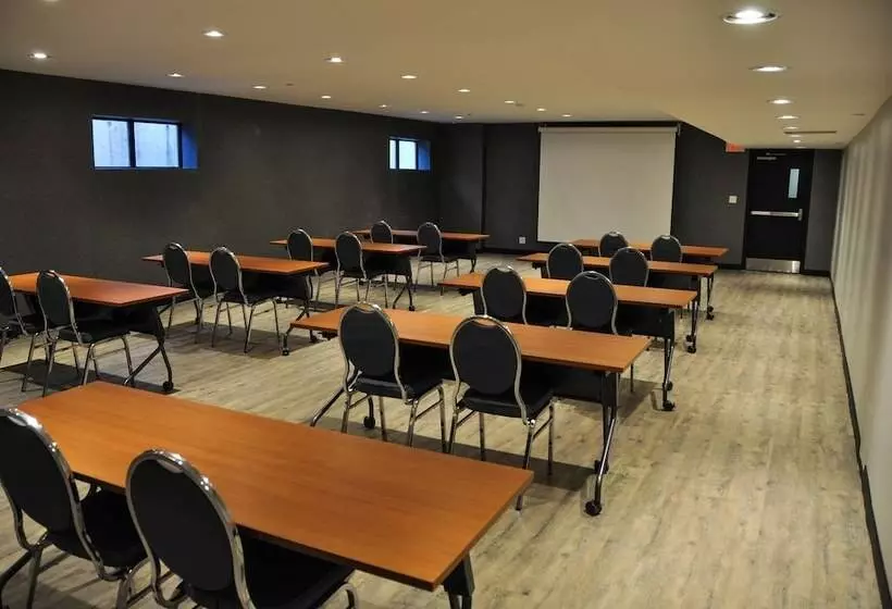 호텔 Residence & Conference Centre Kitchenerwaterloo