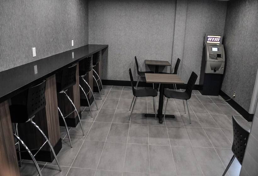 ホテル Residence & Conference Centre  Kitchenerwaterloo