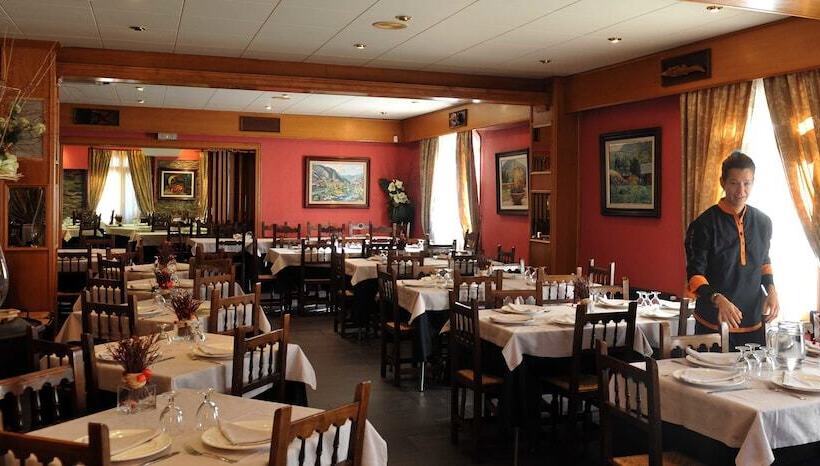 فندق Restaurant Castellarnau