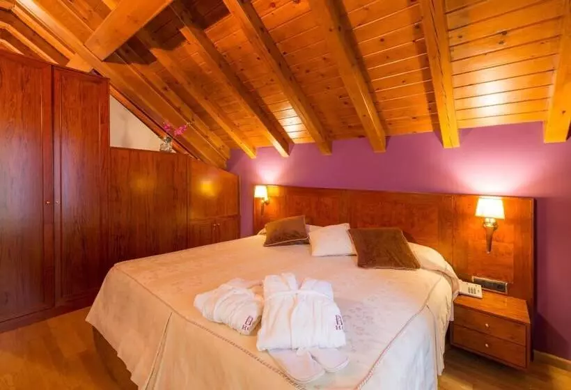 Отель Restaurant Castellarnau