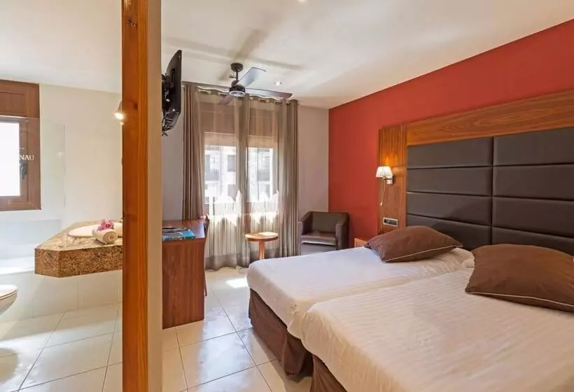 Отель Restaurant Castellarnau