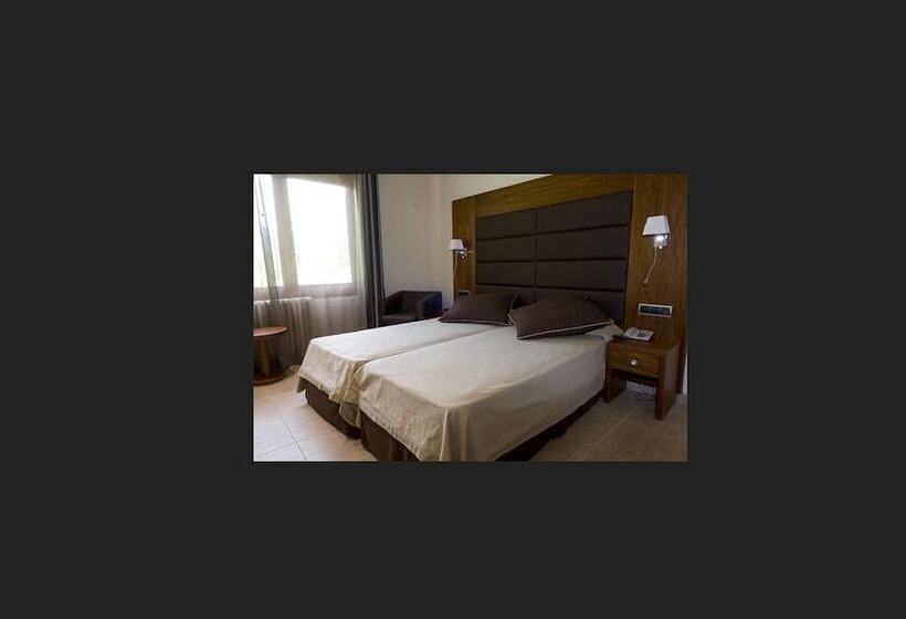 فندق Restaurant Castellarnau