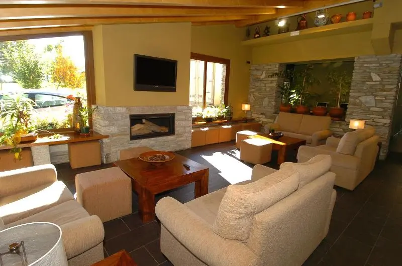 هتل Restaurant Castellarnau