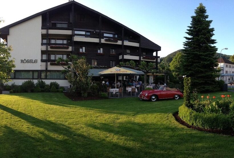酒店 Restaurant Rössle