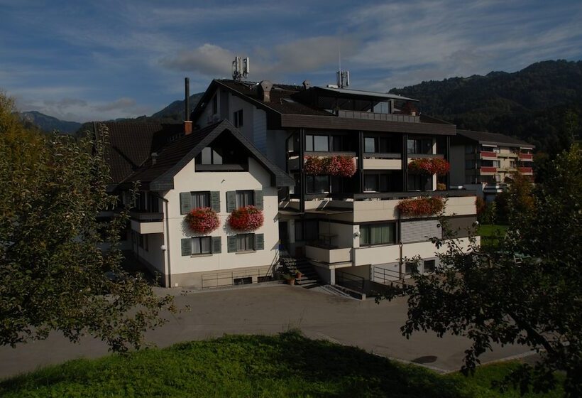 酒店 Restaurant Rössle