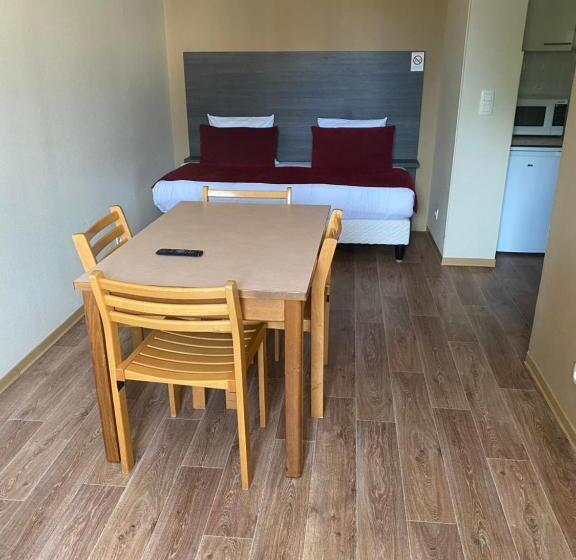 בית מלון כפרי Restaurant Vesontio