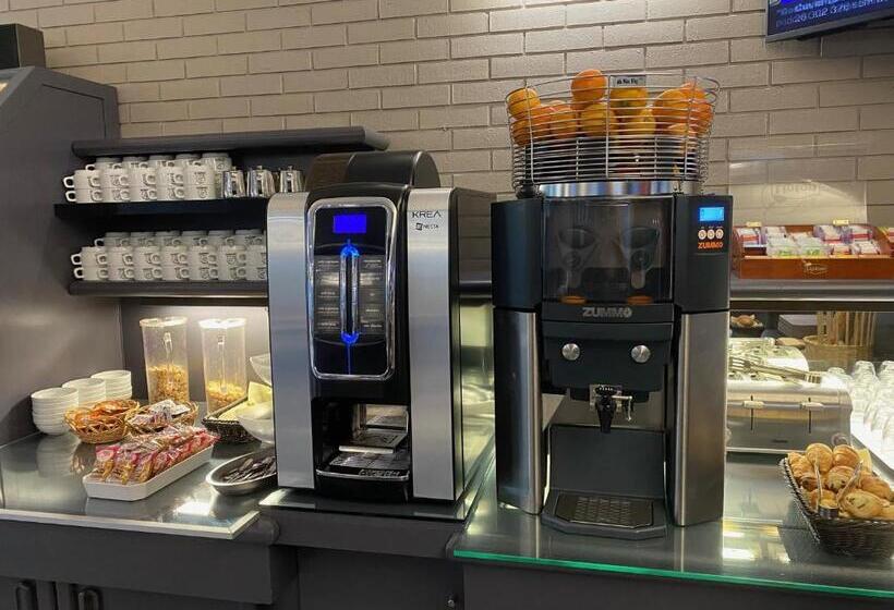 בית מלון כפרי Restaurant Vesontio