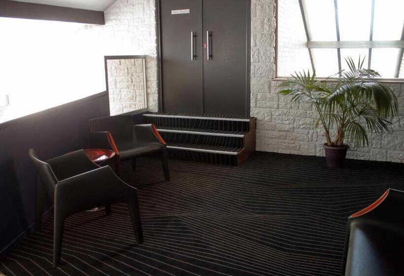 בית מלון כפרי Restaurant Vesontio