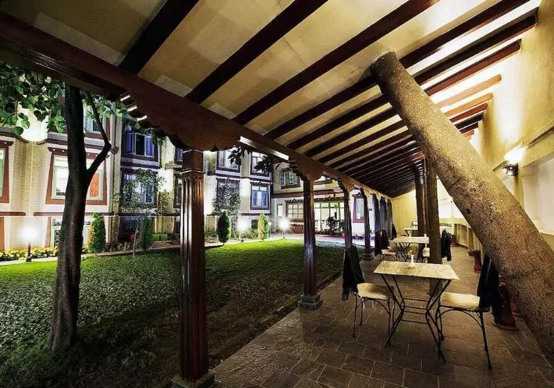 هتل Shambaling Boutique