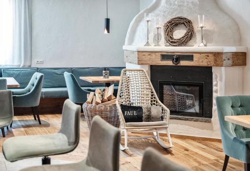 ホテル St. Georg Zum See