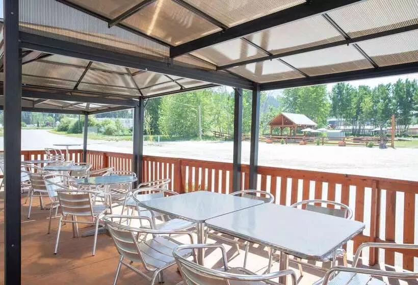 Szálloda Travelodge By Wyndham Golden Sportsman Lodge