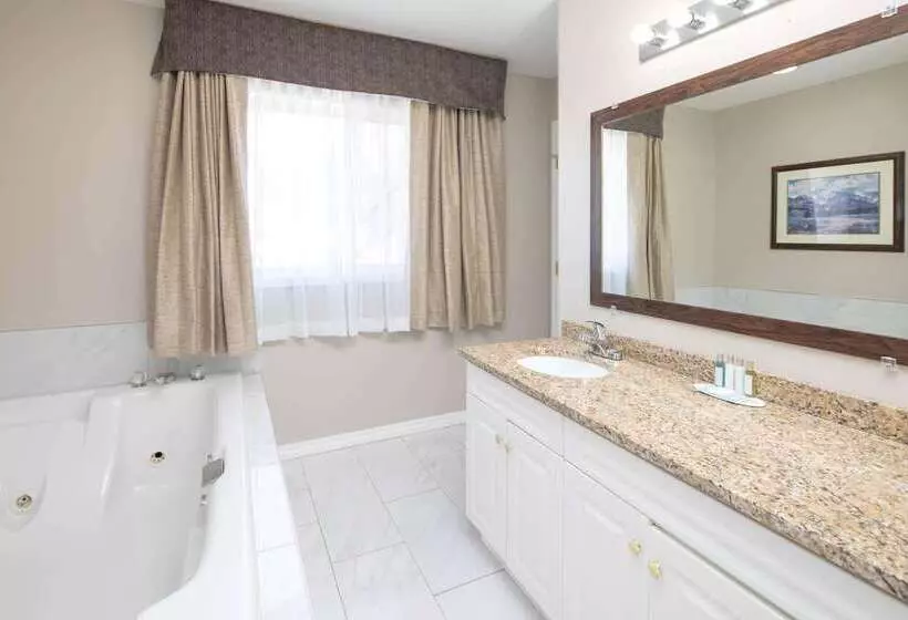 Szálloda Travelodge By Wyndham Golden Sportsman Lodge