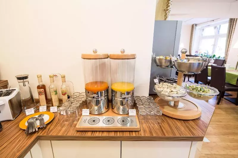 Отель Zlamiholzer