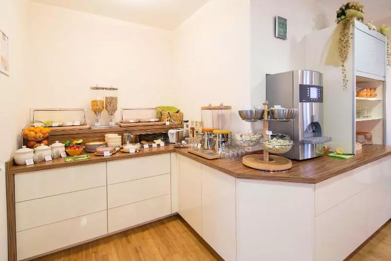 Отель Zlamiholzer