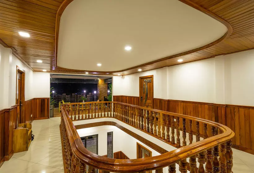 هتل Les Bambous Luxury