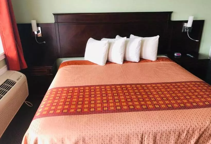 Motelli Perth Plaza Inn & Suites