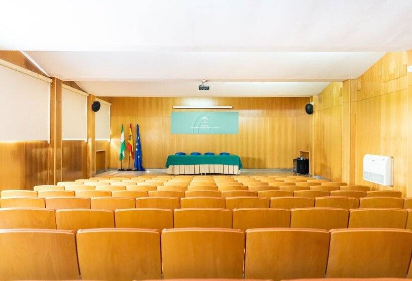 Albergue Inturjoven Jerez De La Frontera