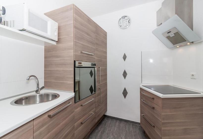 Stella Maris B3 Ba Nerja