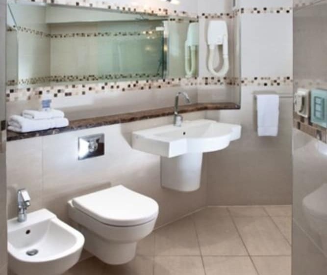 Arlington House Apartments