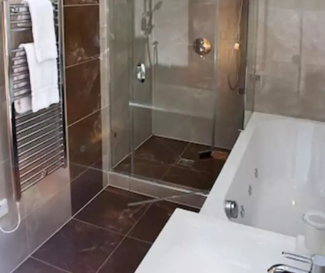 Arlington House Apartments