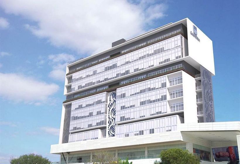 Camino Real Hotel & Suites Puebla
